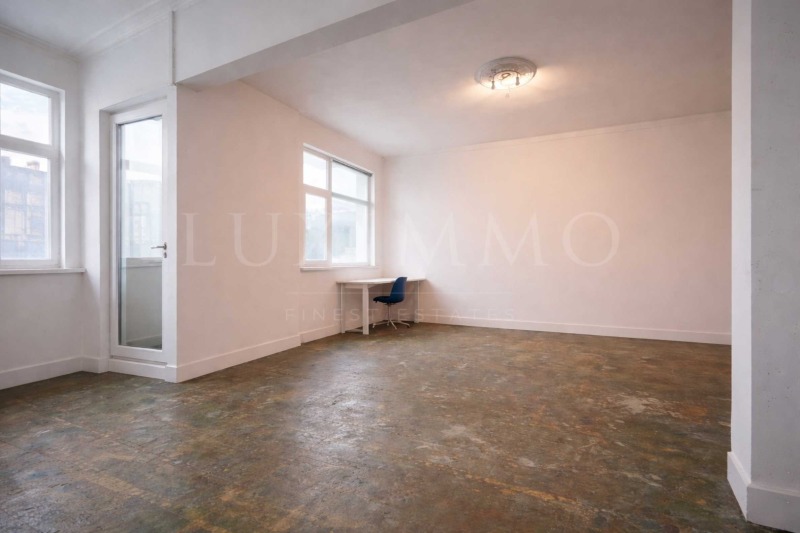 Продава 3-СТАЕН, гр. София, Център