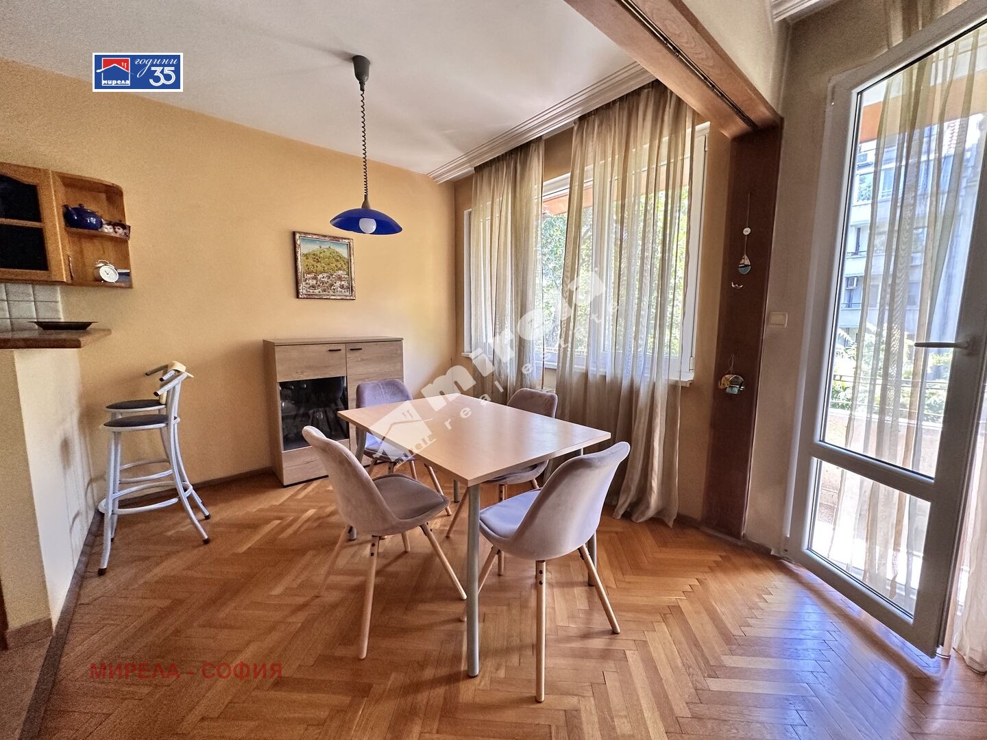 Продава 3-СТАЕН, гр. София, Център, снимка 2 - Апартаменти - 55556200