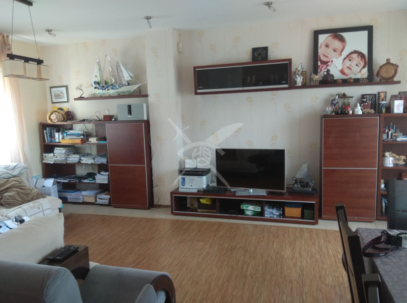 Продава МНОГОСТАЕН в град Бургас, Лазур - 240 кв.м / 380 000 € » 743 215.40 лв., ЕКС НВД БУРГАС ООД