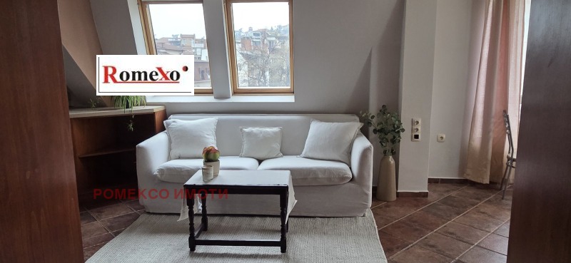 Продава 1-СТАЕН, гр. Пловдив, Център, снимка 2 - Апартаменти - 52653190