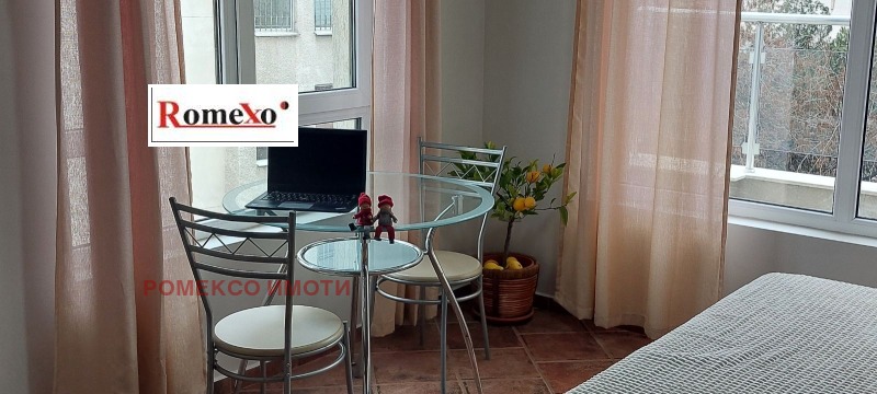 Продава 1-СТАЕН, гр. Пловдив, Център, снимка 8 - Апартаменти - 52653190