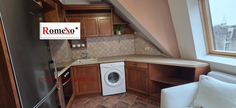 Продава 1-СТАЕН, гр. Пловдив, Център, снимка 3 - Апартаменти - 52653190