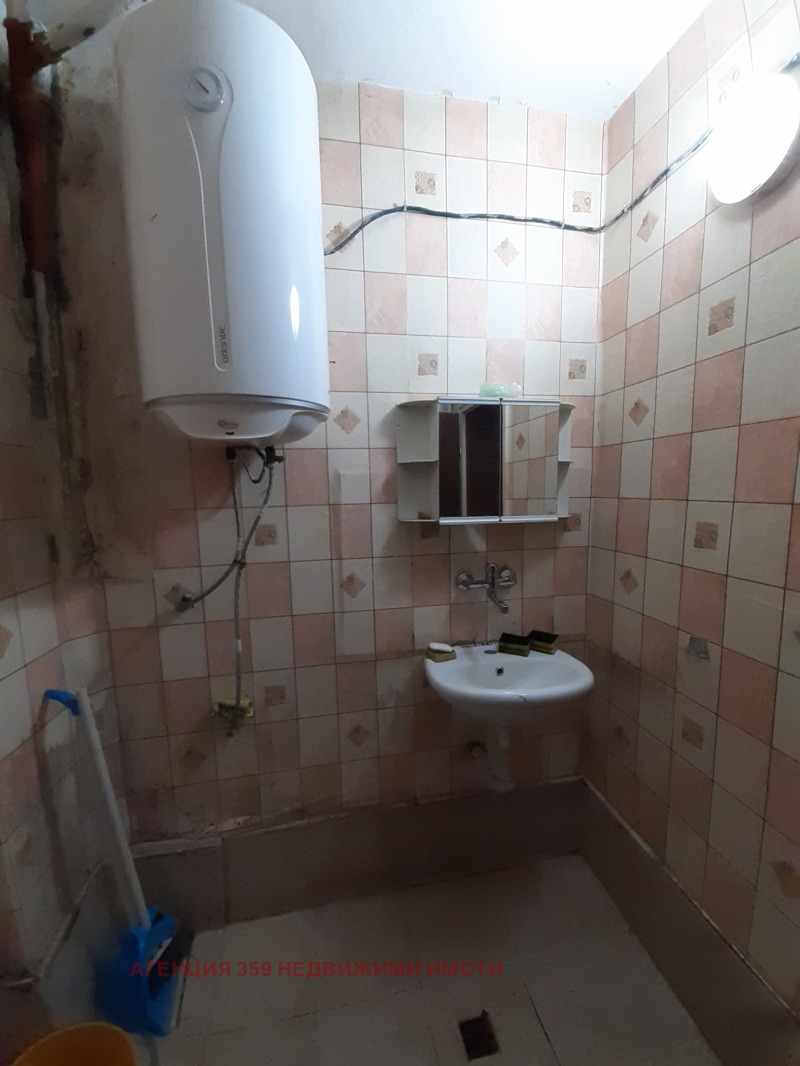 Na sprzedaż  2 sypialnie region Kiustendił , Dupnica , 98 mkw | 91327392 - obraz [4]