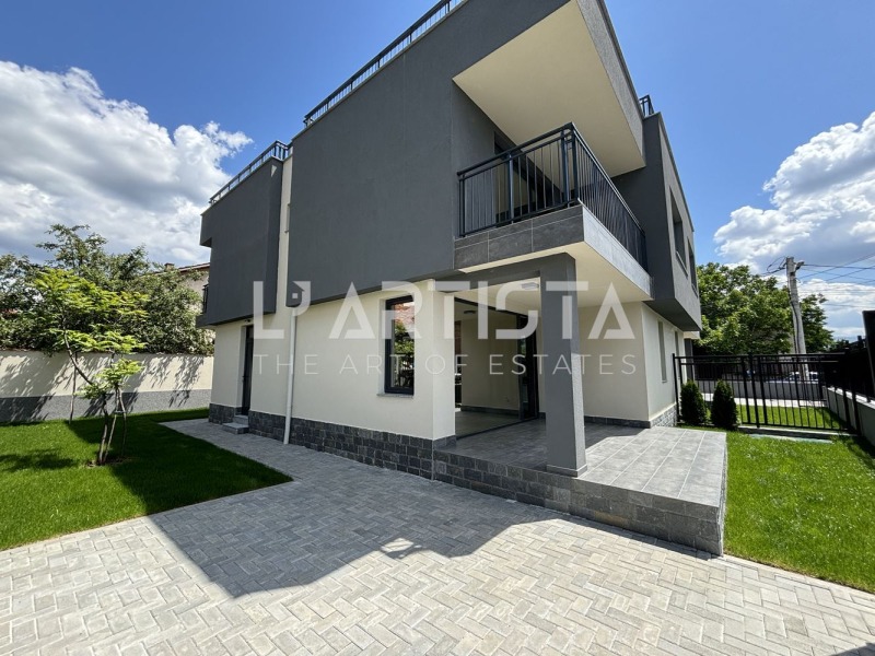 En venta  Casa Sofia , Mramor , 300 metros cuadrados | 21681538