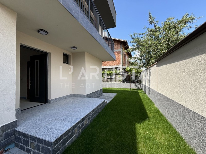 Zu verkaufen  Haus Sofia , Mramor , 300 qm | 21681538 - Bild [2]