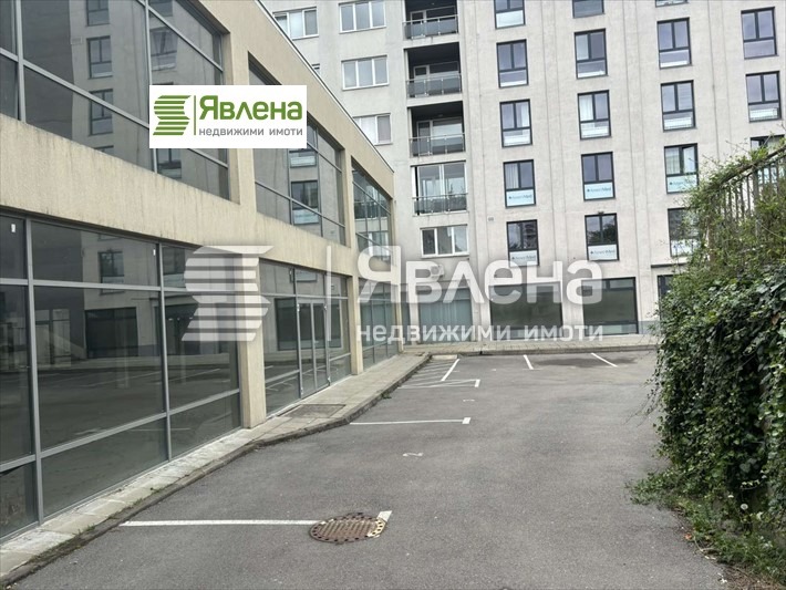 Na prodej  Prodejna Sofia , Mladost 4 , 1943 m2 | 55251230 - obraz [2]