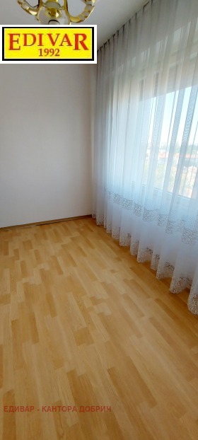 1 Schlafzimmer Druschba 3, Dobritsch 9