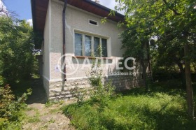 Huis Dzjurovo, regio Sofia