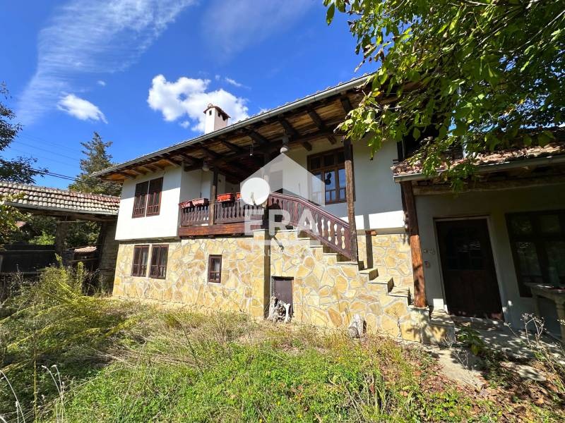 Продава  Къща, област Велико Търново, с. Ветринци •  112 000 EUR • ID 64862063 — holmes.bg - [1] 