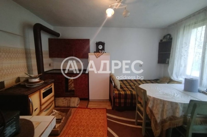 En venta  Casa región Sofia , Dzhurovo , 152 metros cuadrados | 23301799 - imagen [3]