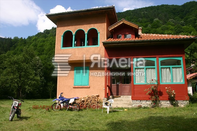 Продава КЪЩА, с. Рибарица, област Ловеч, снимка 4 - Къщи - 54071941