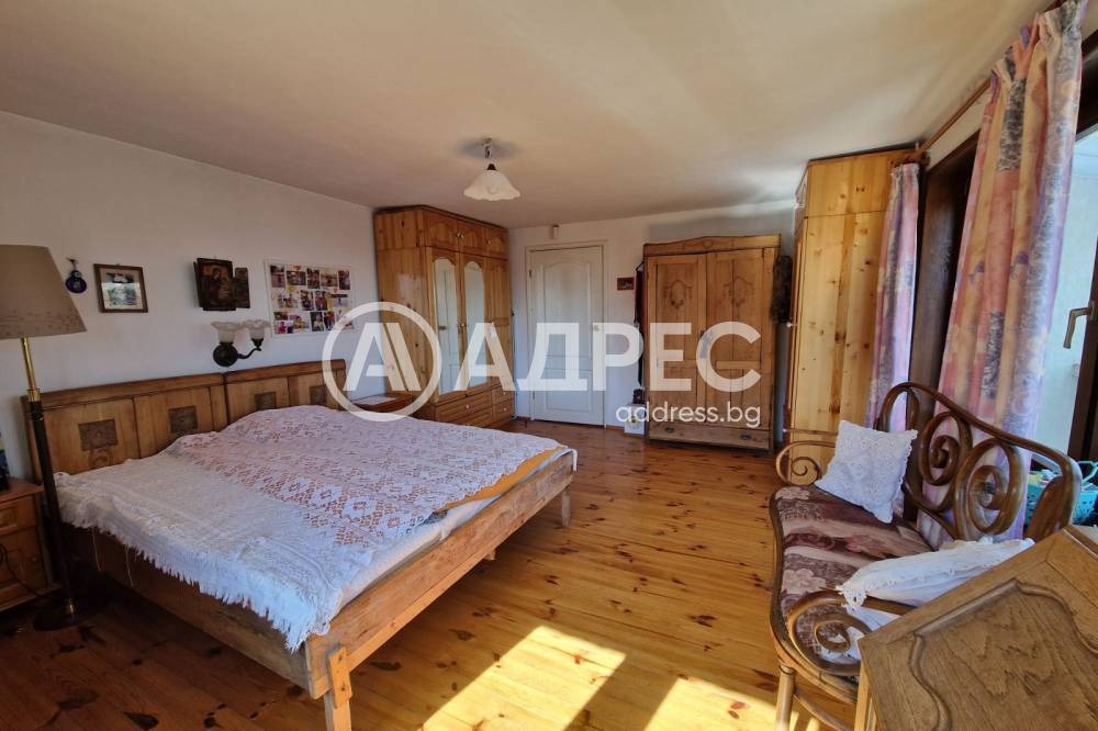 Продава КЪЩА, гр. София, Горна баня, снимка 12 - Къщи - 54564087