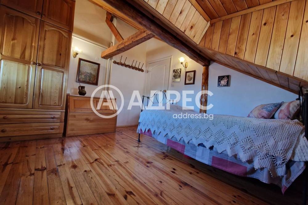 Продава КЪЩА, гр. София, Горна баня, снимка 14 - Къщи - 54564087