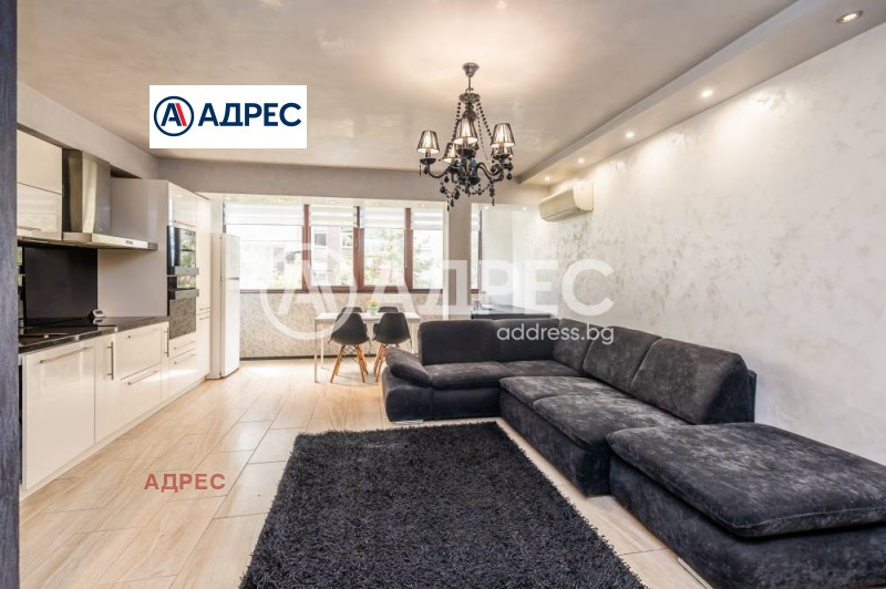 À vendre  1 chambre Varna , Sportna zala , 70 m² | 95298942