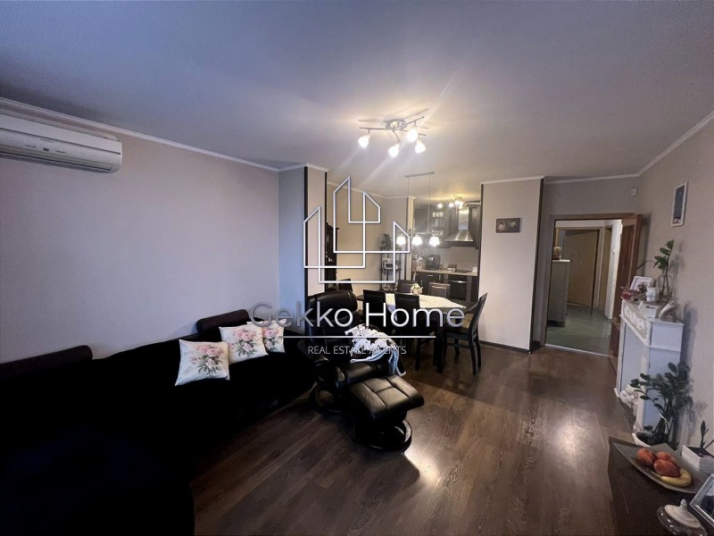 Продава 3-СТАЕН, гр. Варна, Лятно кино Тракия