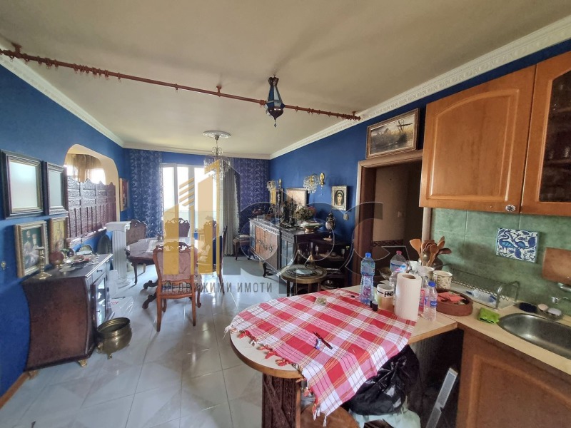 Продава 4-СТАЕН, гр. София, Белите брези, снимка 2 - Апартаменти - 53426078