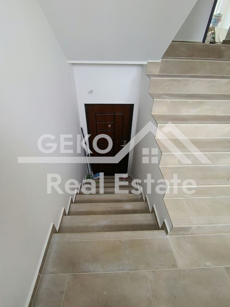 Продава МНОГОСТАЕН, гр. Пазарджик, Център