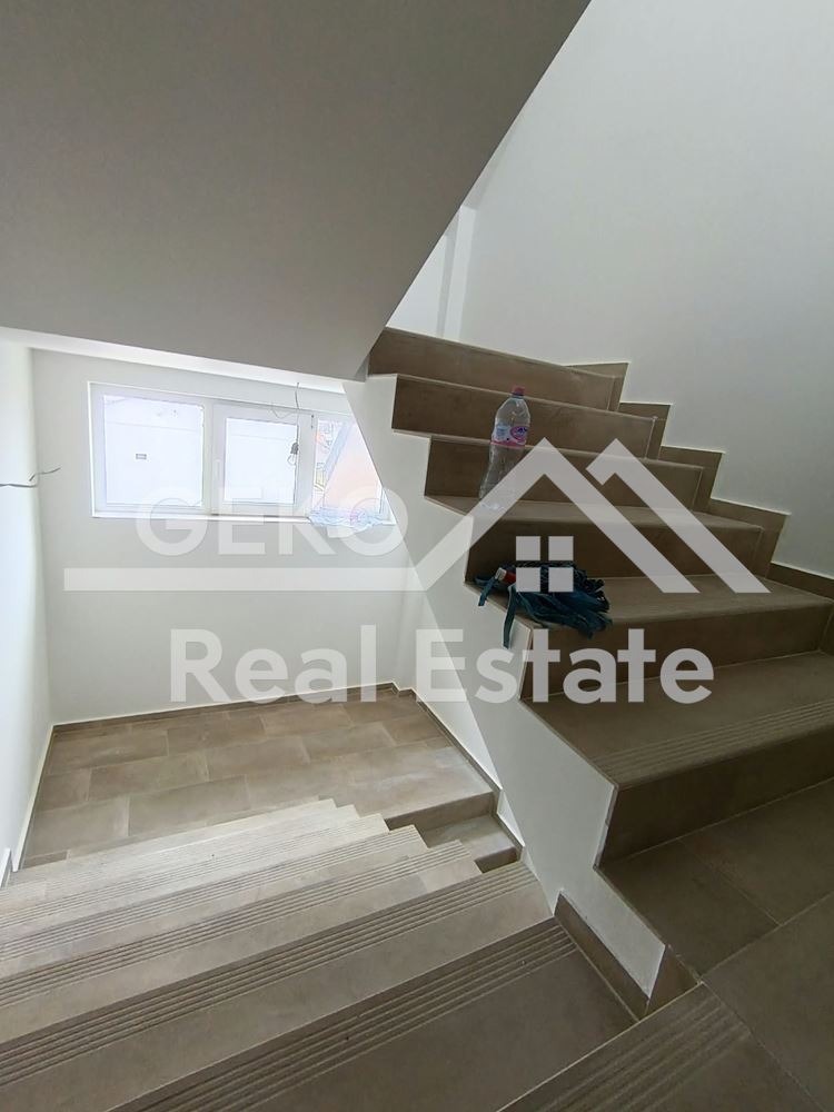 Продава МНОГОСТАЕН, гр. Пазарджик, Център, снимка 2 - Апартаменти - 56732982