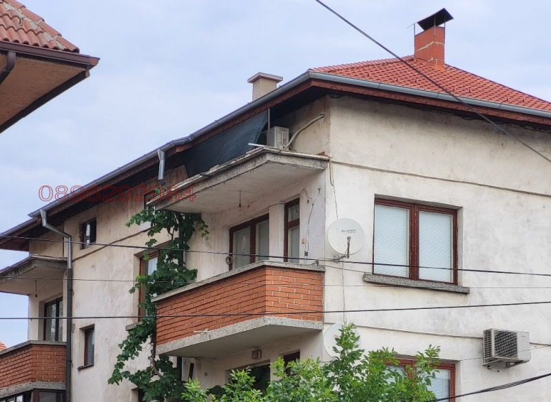 Продава ЕТАЖ ОТ КЪЩА, гр. Монтана, Широк център