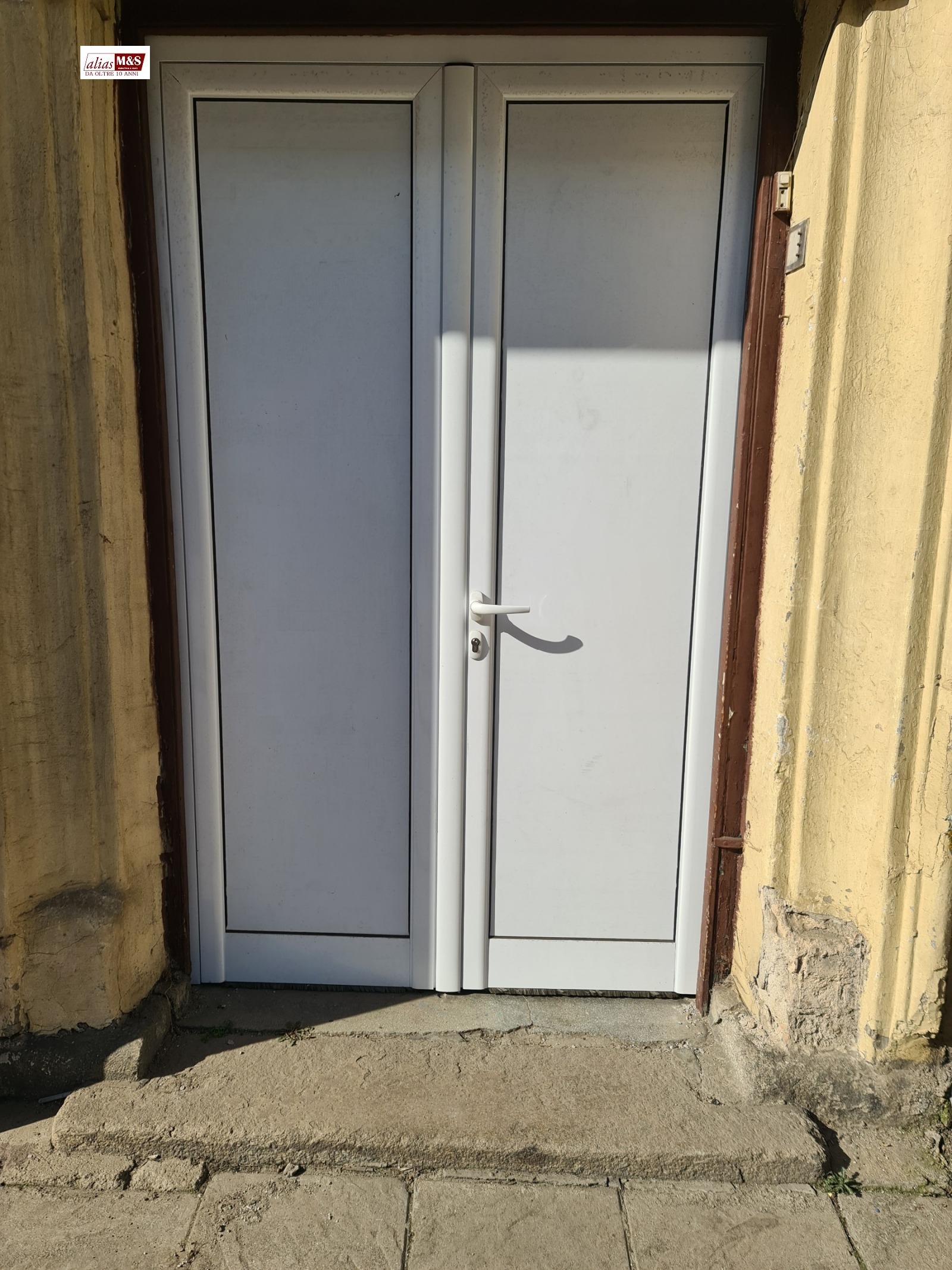 Продава 3-СТАЕН, гр. София, Център, снимка 2 - Апартаменти - 53602718