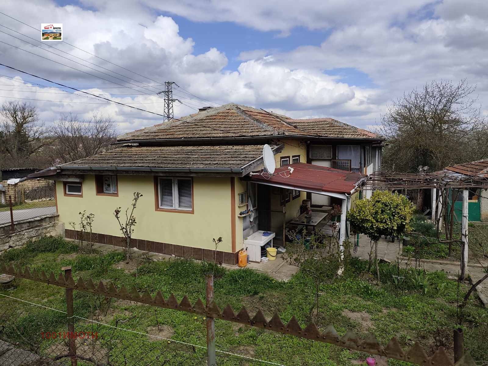 Продава КЪЩА, с. Владимирово, област Добрич, снимка 2 - Къщи - 54182936
