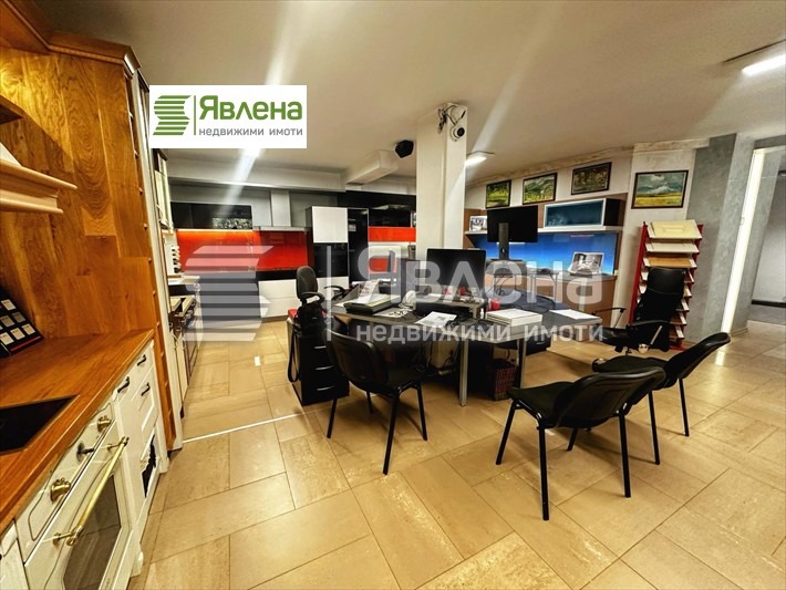 Til salgs  Butikk Sofia , Zona B-19 , 242 kvm | 45809144 - bilde [4]