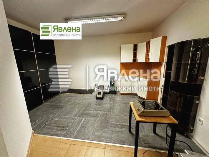 Til salgs  Butikk Sofia , Zona B-19 , 242 kvm | 45809144 - bilde [6]