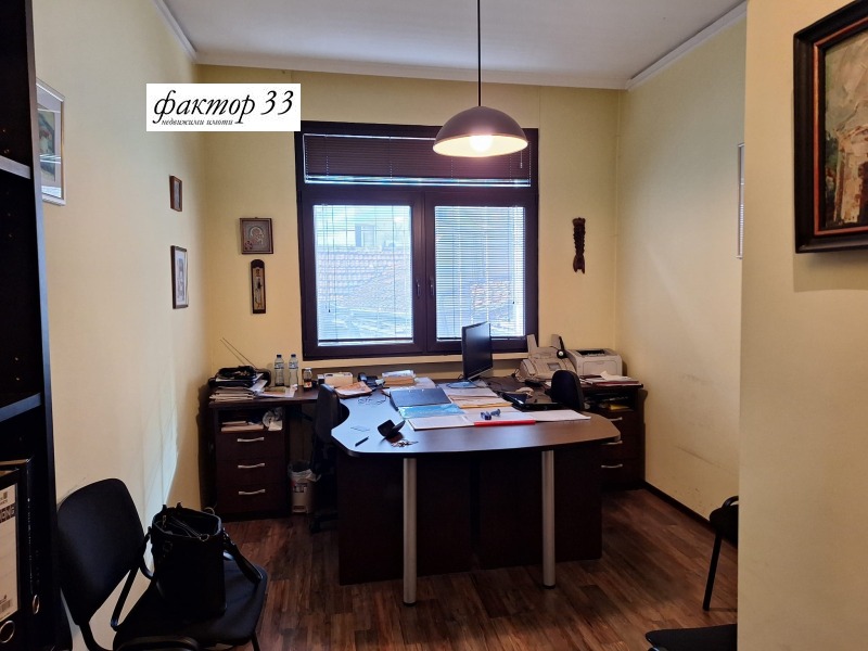 Продава 3-СТАЕН в град София, Център - 74 кв.м / 370 000 € » 723 657.10 лв., ФАКТОР