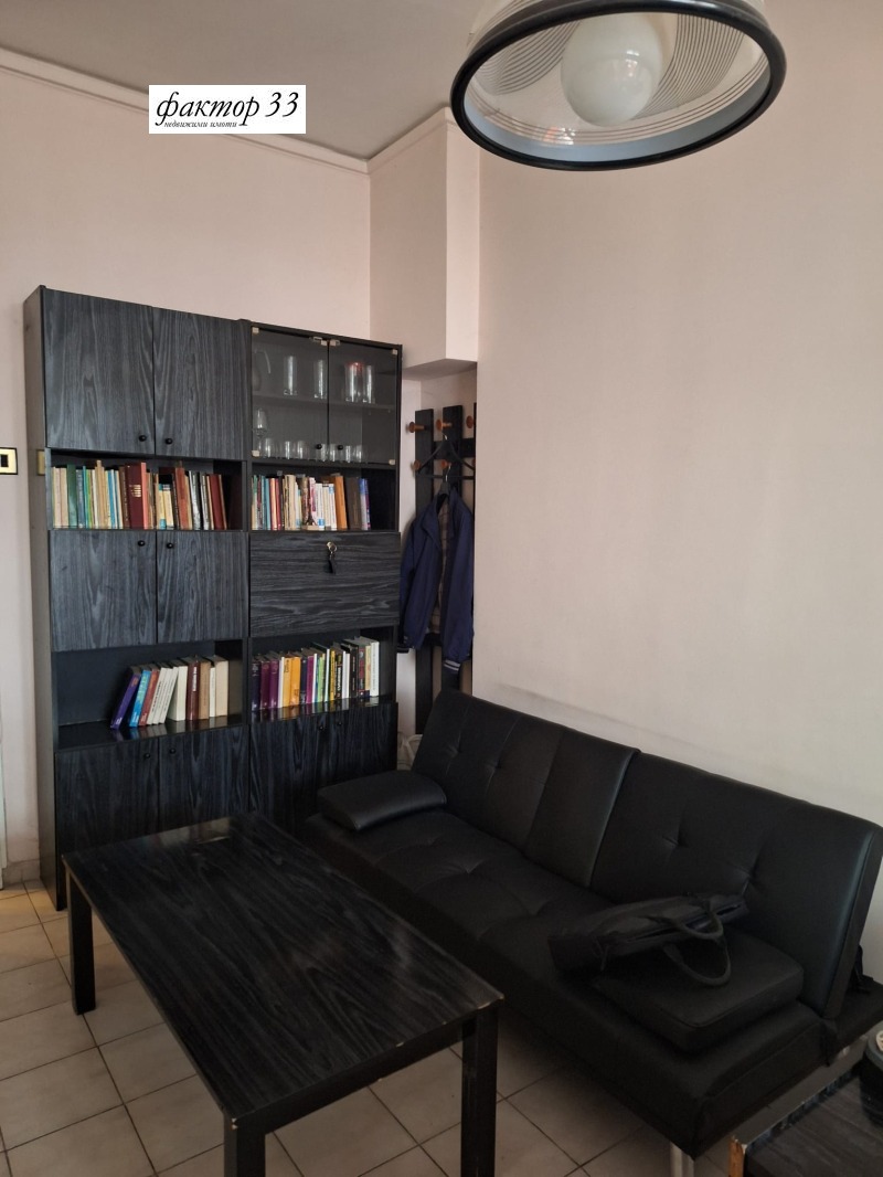 Продава 3-СТАЕН, гр. София, Център, снимка 2 - Апартаменти - 52622933