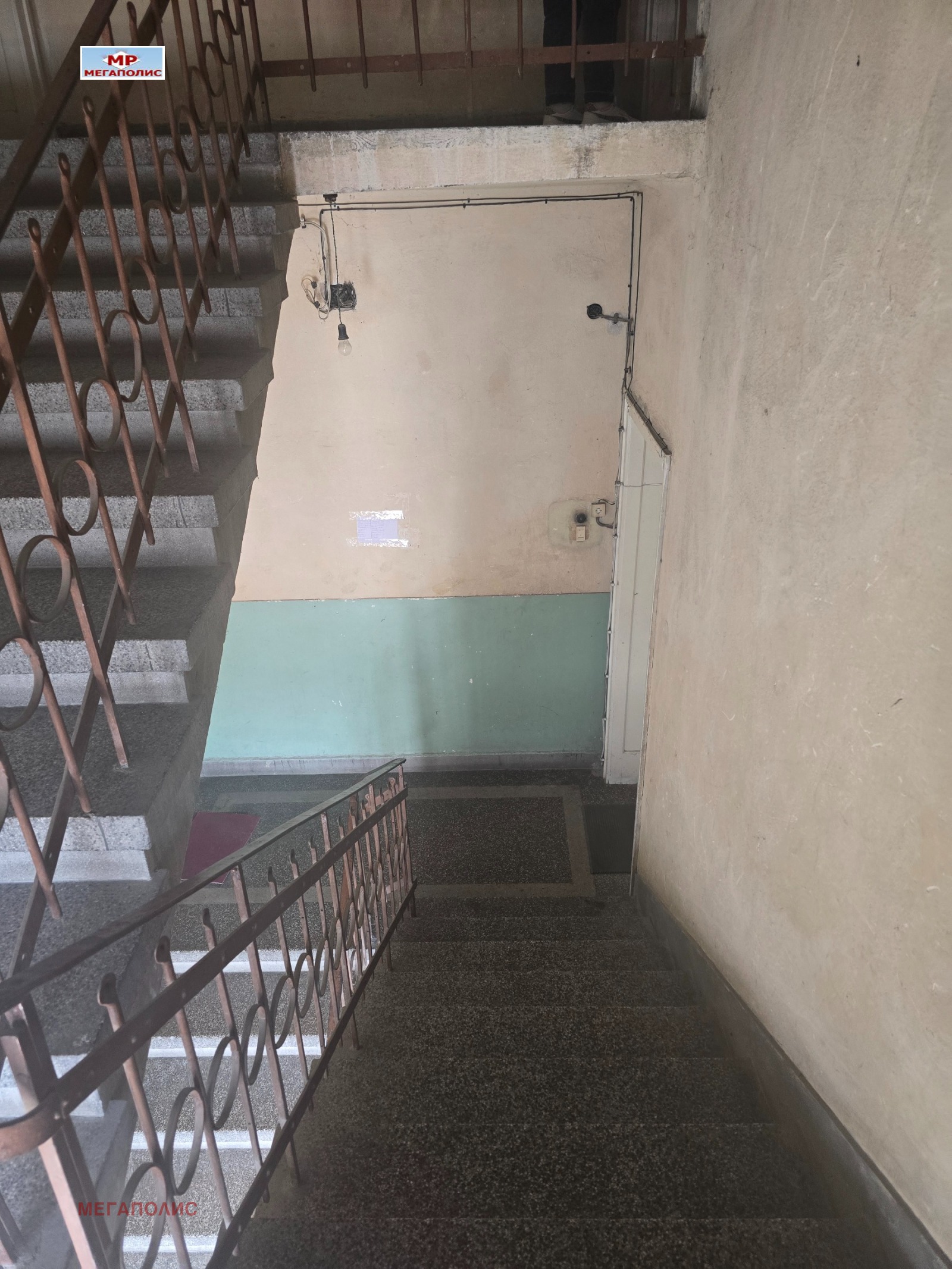 Продава 3-СТАЕН, гр. Варна, ЖП Гара, снимка 2 - Апартаменти - 53868729