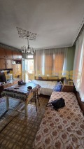 Продава ЕТАЖ ОТ КЪЩА, гр. Айтос, област Бургас, снимка 5