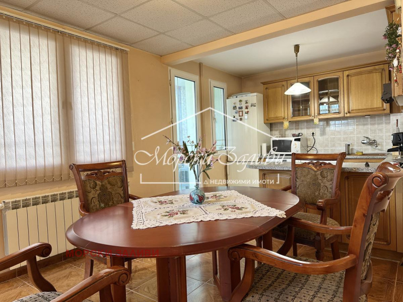 Продава  Мезонет град Бургас , Лазур , 195 кв.м | 76137275 - изображение [2]