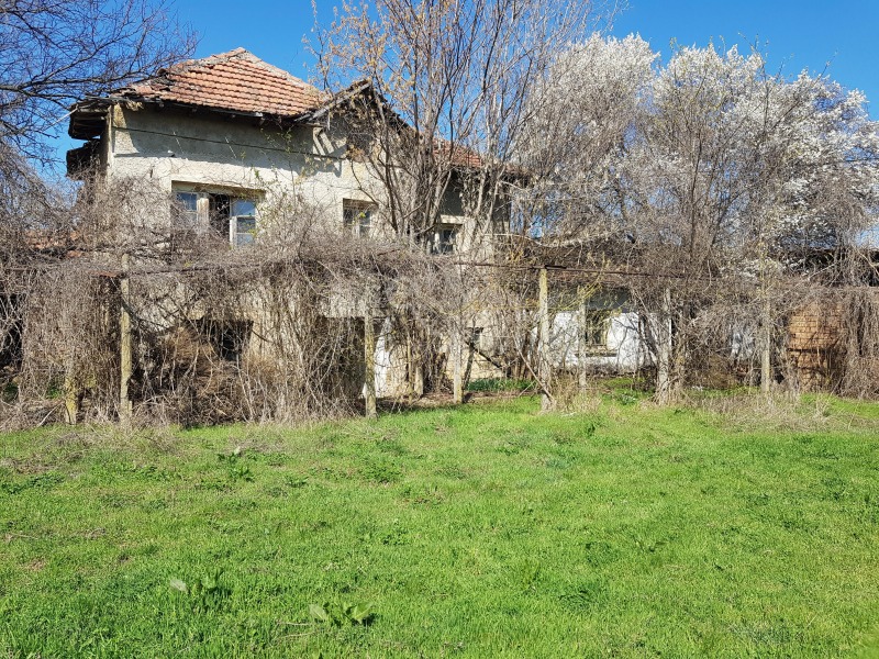 Продава  Къща, област Велико Търново, с. Бутово • 6 600 EUR • ID 88499297 — holmes.bg - [1] 