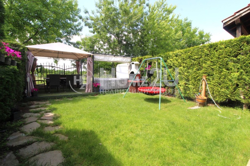 À venda  Casa Plovdiv , Komatevsko chose , 187 m² | 85761132 - imagem [2]