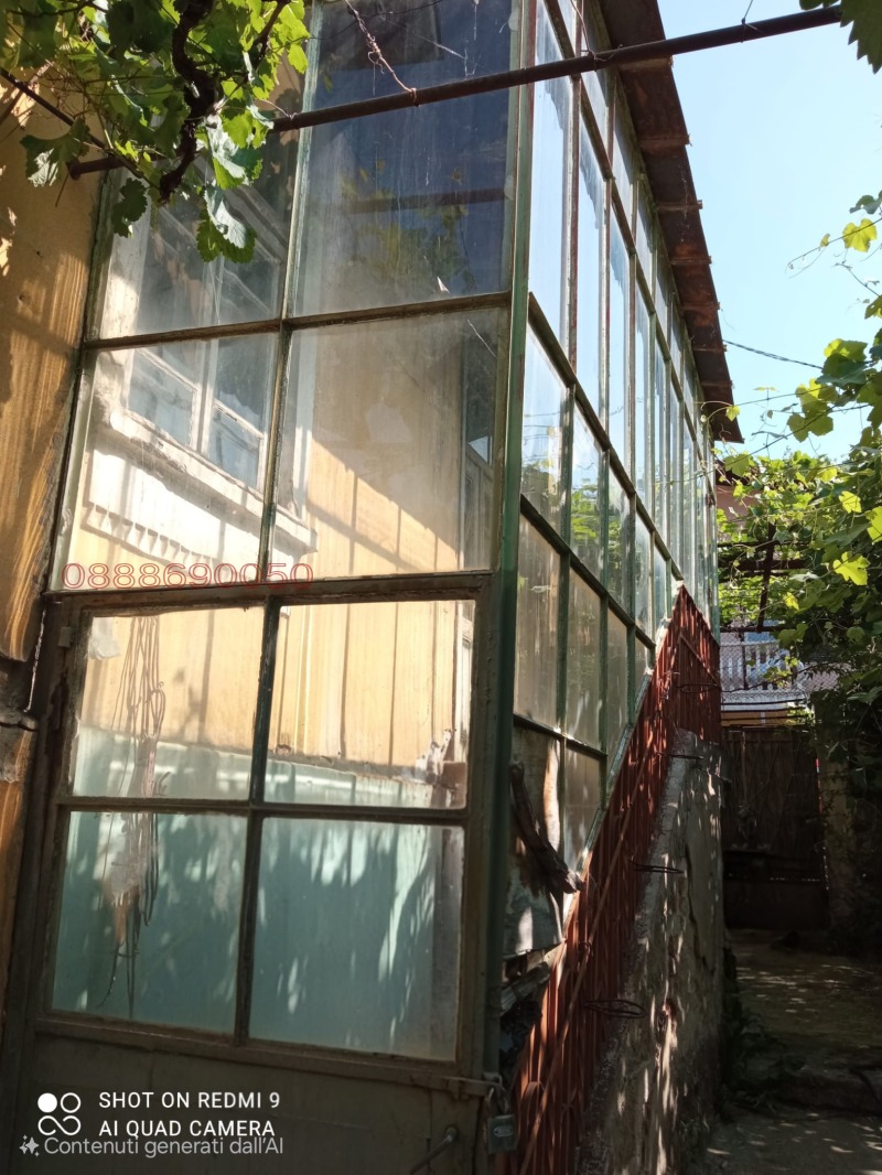 Продава КЪЩА, гр. Дупница, област Кюстендил, снимка 2 - Къщи - 52780303