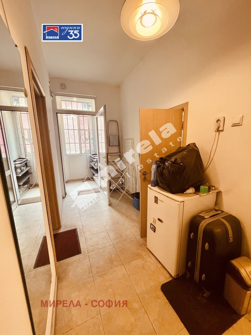 Продава ЕТАЖ ОТ КЪЩА, гр. София, Яворов, снимка 10 - Етаж от къща - 54106987