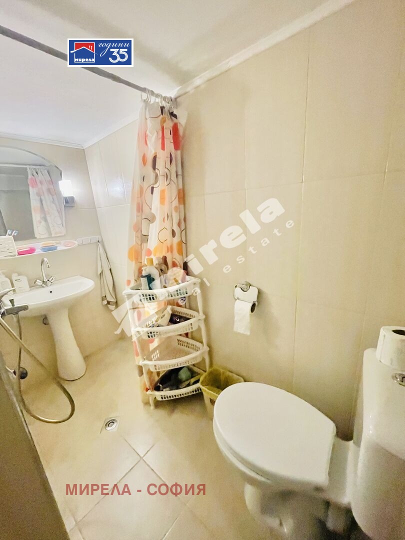 Продава ЕТАЖ ОТ КЪЩА, гр. София, Яворов, снимка 11 - Етаж от къща - 54106987