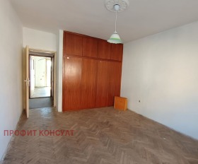 3+ ložnice Centar, Veliko Tarnovo 8