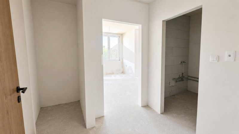 Продава 2-СТАЕН, гр. Търговище, Център, снимка 2 - Апартаменти - 55797798