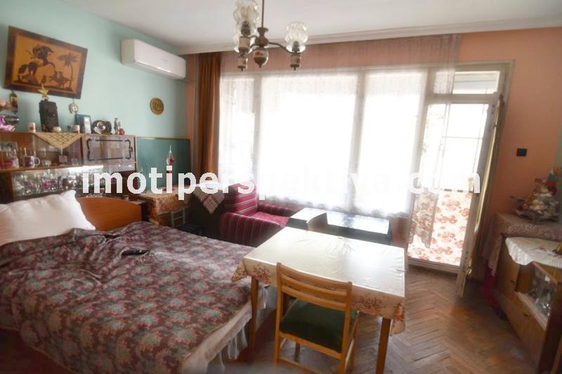 Продава 3-СТАЕН, гр. Пловдив, Христо Смирненски, снимка 2 - Aпартаменти - 49095961