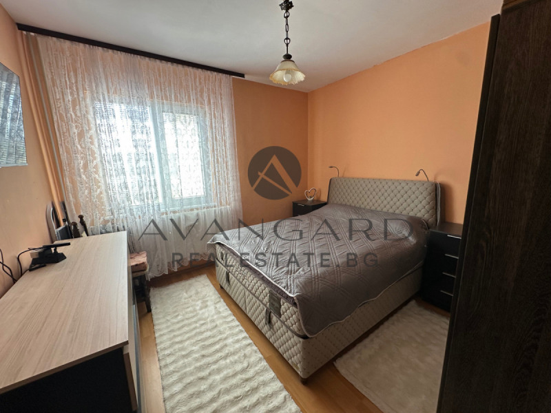 Продава  3-стаен град Пловдив , Тракия , 92 кв.м | 49532871 - изображение [8]