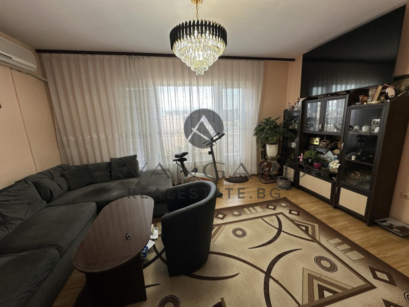 Продава  3-стаен град Пловдив , Тракия , 92 кв.м | 49532871 - изображение [2]
