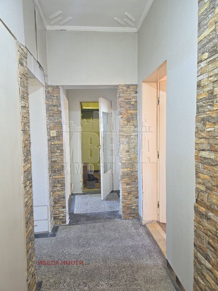 Продава 3-СТАЕН, гр. Варна, Младост 1