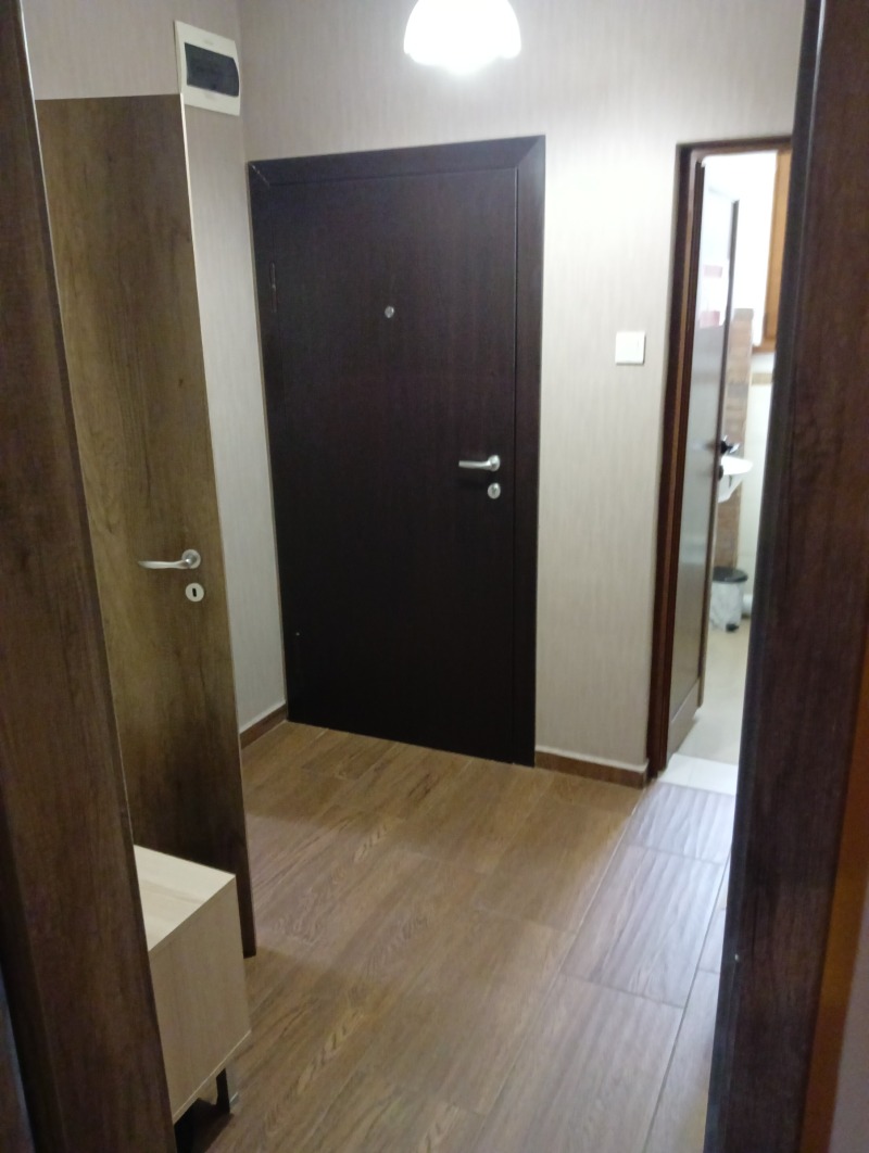 Продава ЕТАЖ ОТ КЪЩА, гр. Горна Оряховица, област Велико Търново, снимка 15 - Етаж от къща - 52637240