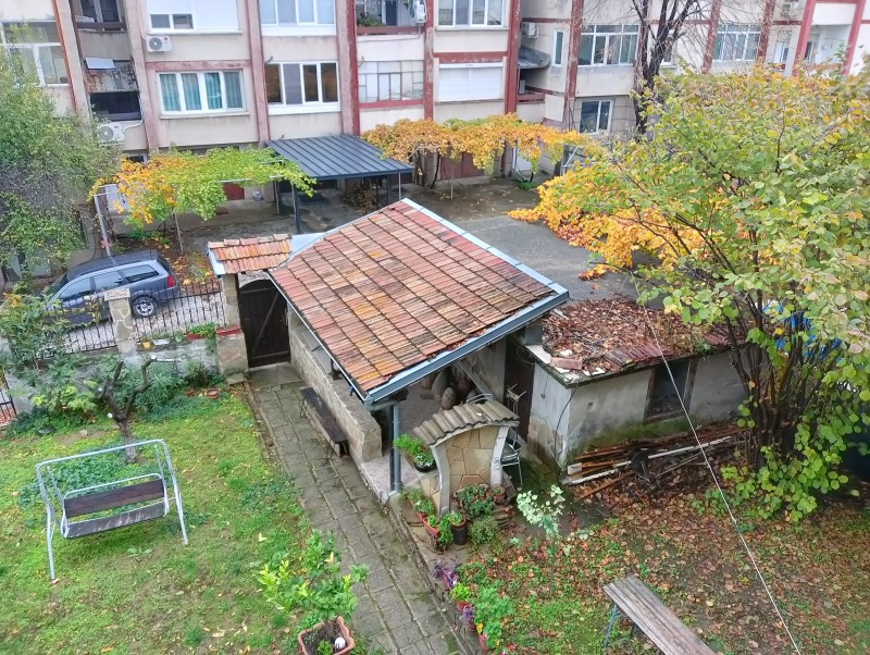 Продава ЕТАЖ ОТ КЪЩА, гр. Горна Оряховица, област Велико Търново, снимка 13 - Етаж от къща - 52637240