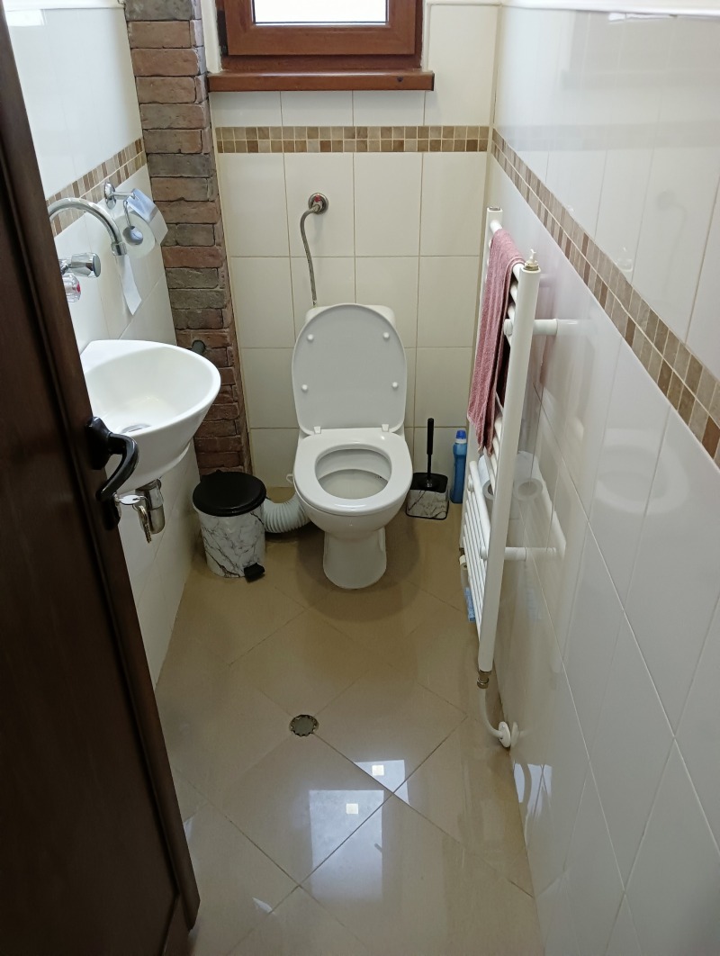 Продава ЕТАЖ ОТ КЪЩА, гр. Горна Оряховица, област Велико Търново, снимка 6 - Етаж от къща - 52637240