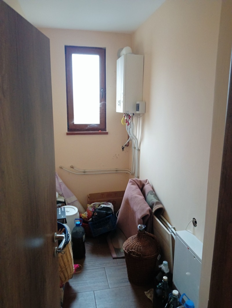 Продава ЕТАЖ ОТ КЪЩА, гр. Горна Оряховица, област Велико Търново, снимка 12 - Етаж от къща - 52637240