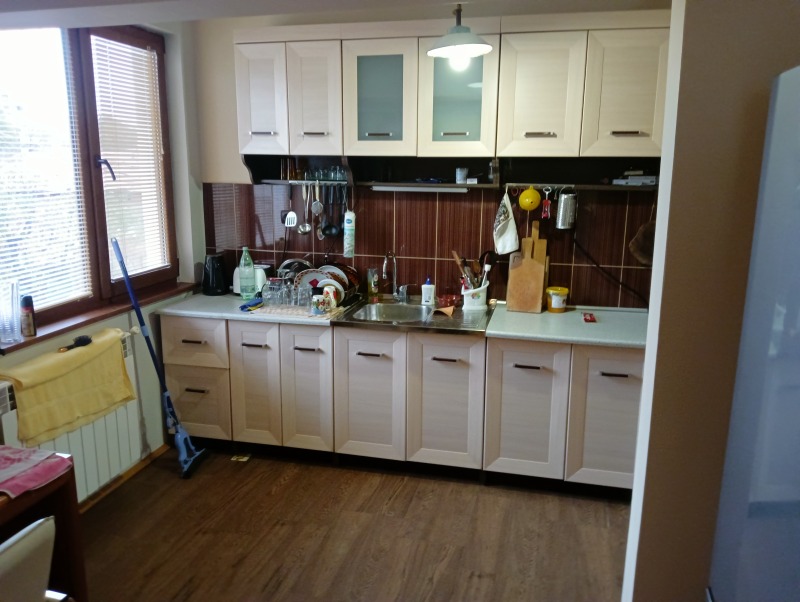 Продава ЕТАЖ ОТ КЪЩА, гр. Горна Оряховица, област Велико Търново, снимка 3 - Етаж от къща - 52637240