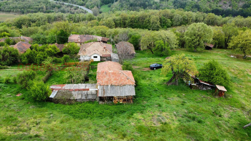 Продава КЪЩА в област Благоевград, с. Логодаж - 190 кв.м / 29 000 € » 56 719.07 лв.