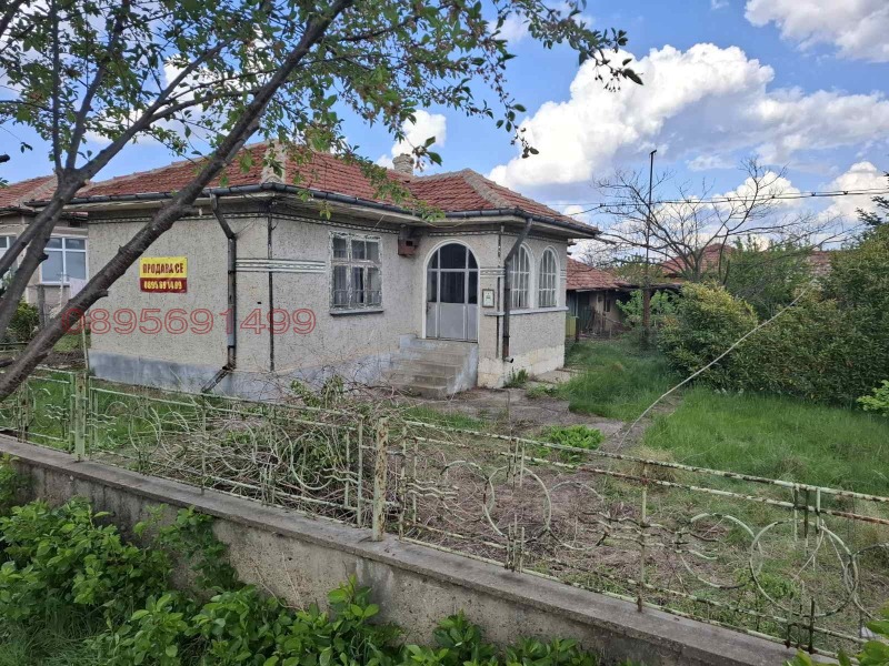 Продава КЪЩА в област Силистра, гр. Дулово - 117 кв.м / 90 000 € » 176 024.70 лв.